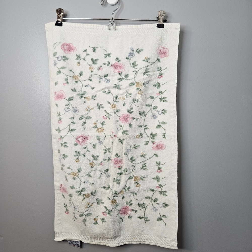 Vtg Cambridge Floral Hand Towel Cream Pink Rose Vine Cotton Made in Canada 16x26